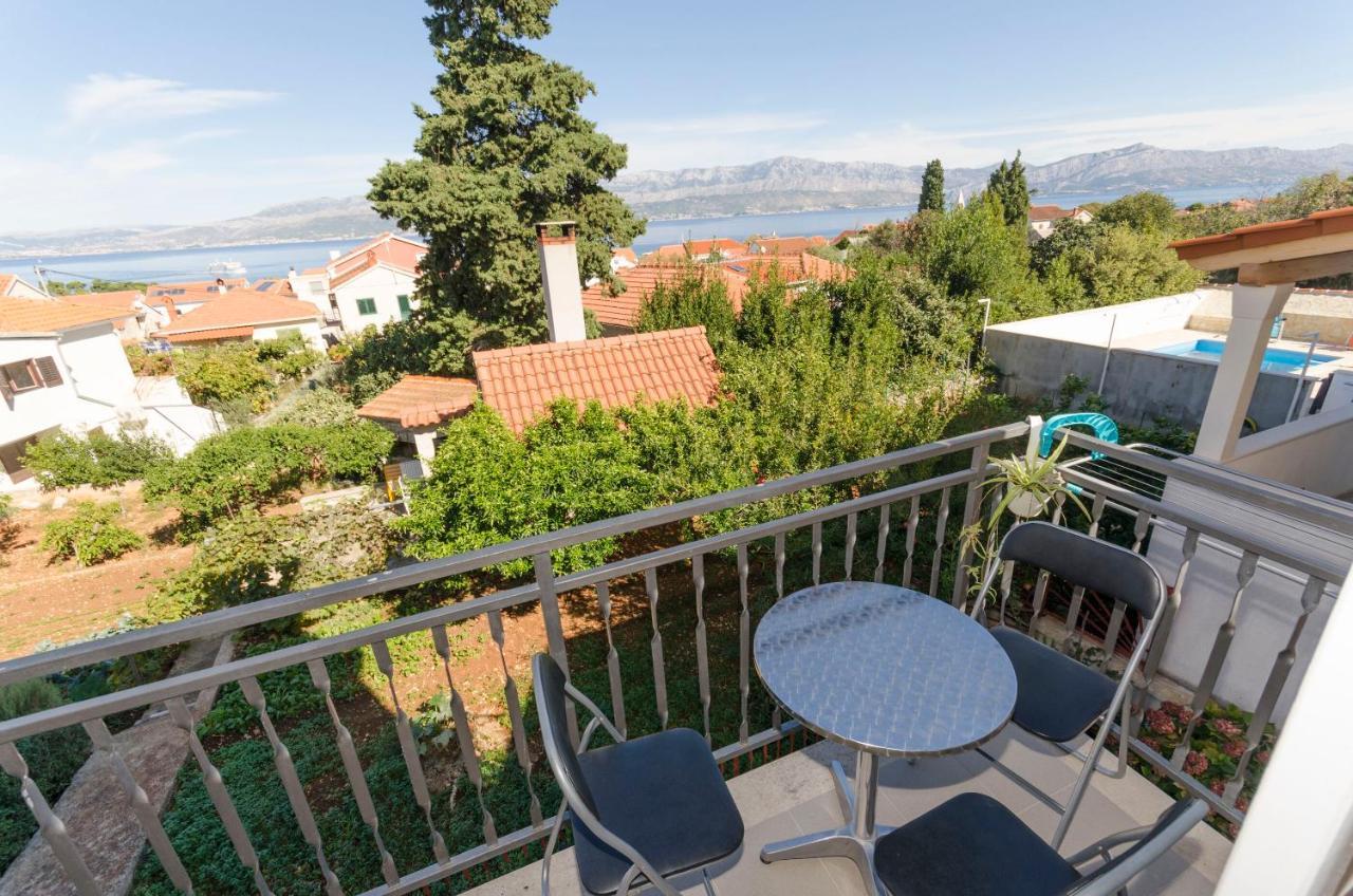Apartments Silvana Supetar Εξωτερικό φωτογραφία