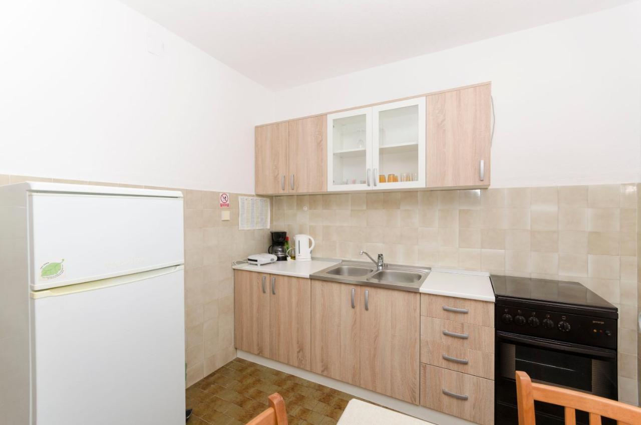 Apartments Silvana Supetar Εξωτερικό φωτογραφία