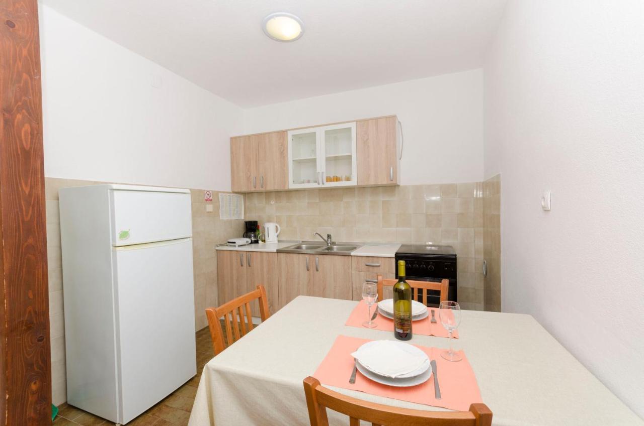 Apartments Silvana Supetar Εξωτερικό φωτογραφία