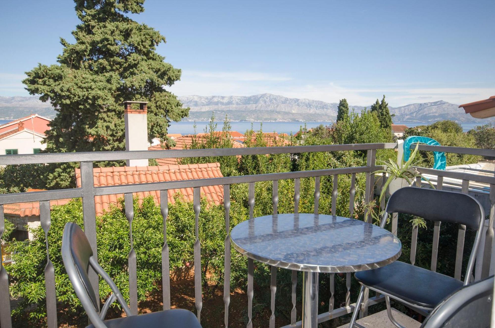 Apartments Silvana Supetar Εξωτερικό φωτογραφία