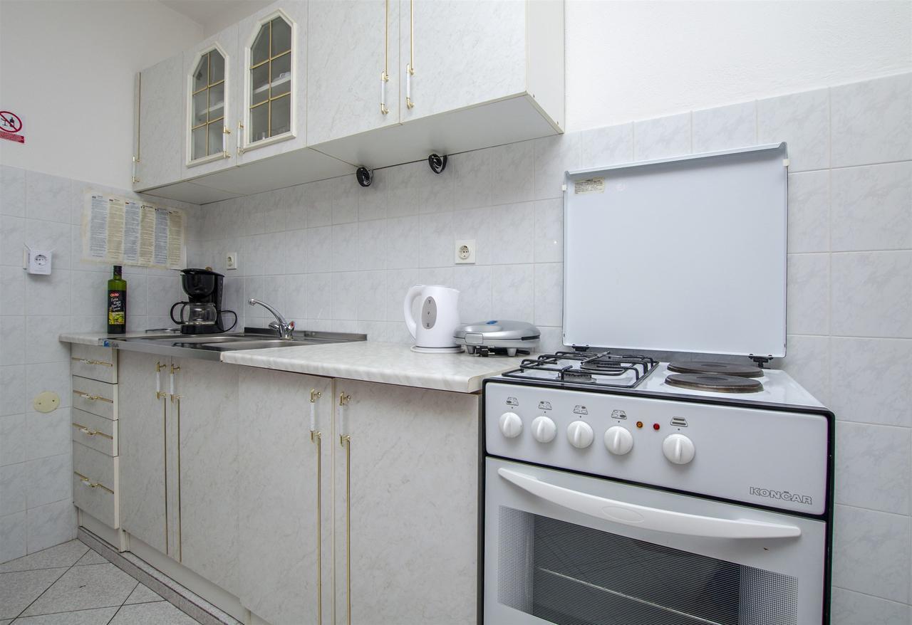 Apartments Silvana Supetar Εξωτερικό φωτογραφία